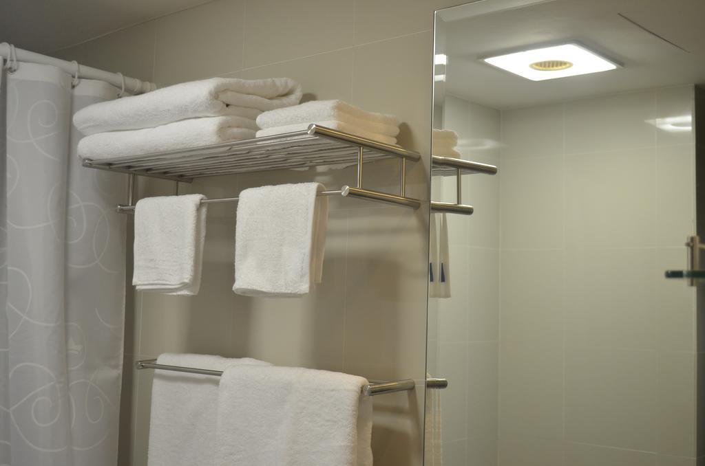 Greenbelt Madison Apartments Makati City Ngoại thất bức ảnh