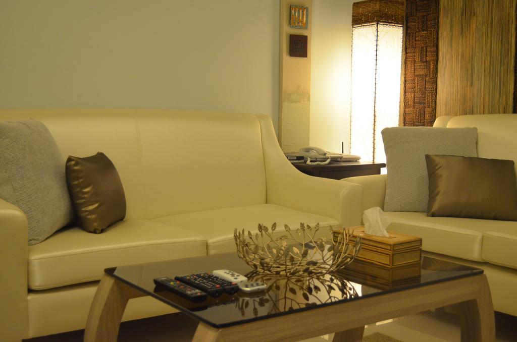 Greenbelt Madison Apartments Makati City Ngoại thất bức ảnh